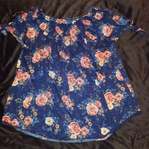 L No Boundaries Floral T-shirt